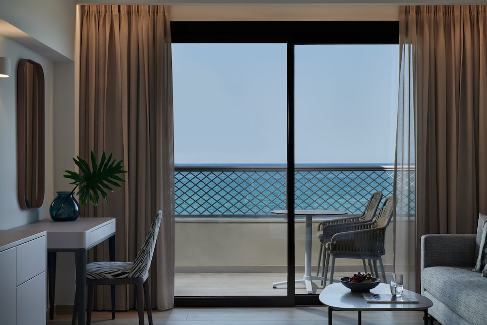 AMIRA LUXURY RESORT & SPA — Hotel rooms in Rethymnon