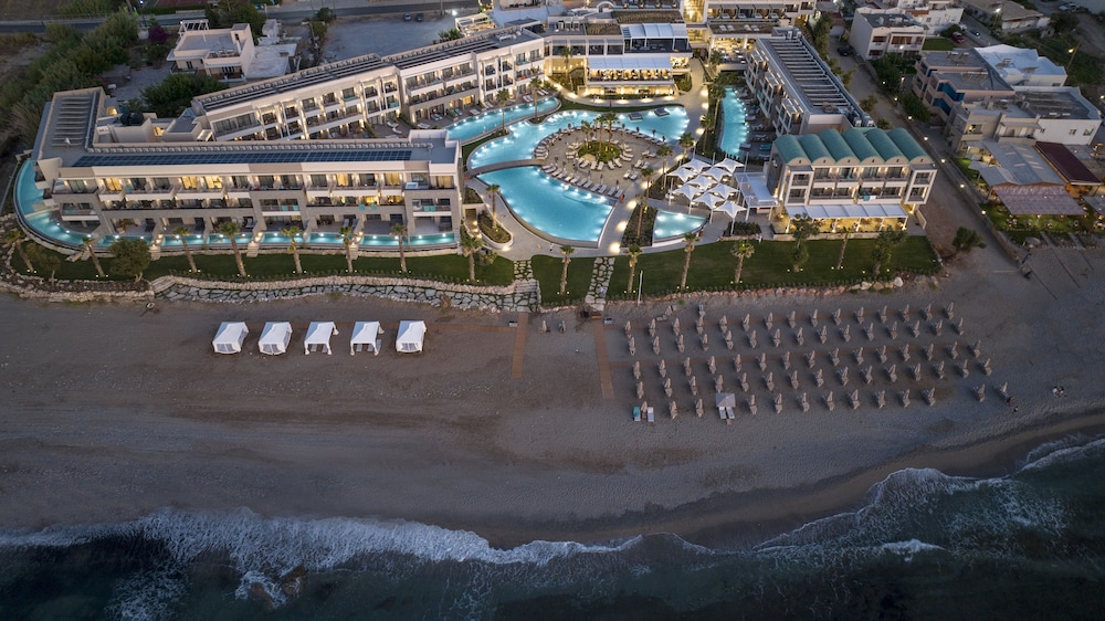 AMIRA LUXURY RESORT & SPA - zdjęcie 2
