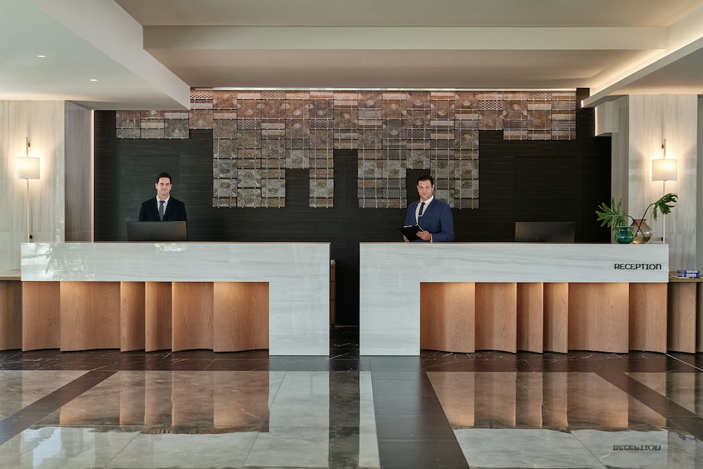 AMIRA LUXURY RESORT & SPA — Hotel building in Rethymnon