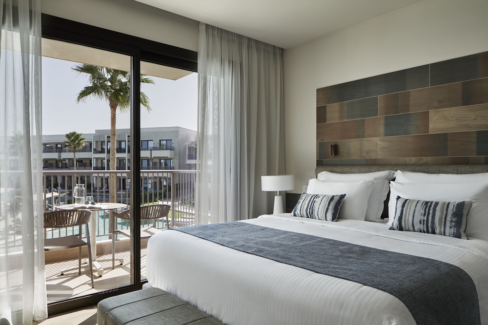 AMIRA LUXURY RESORT & SPA — Hotel rooms in Rethymnon