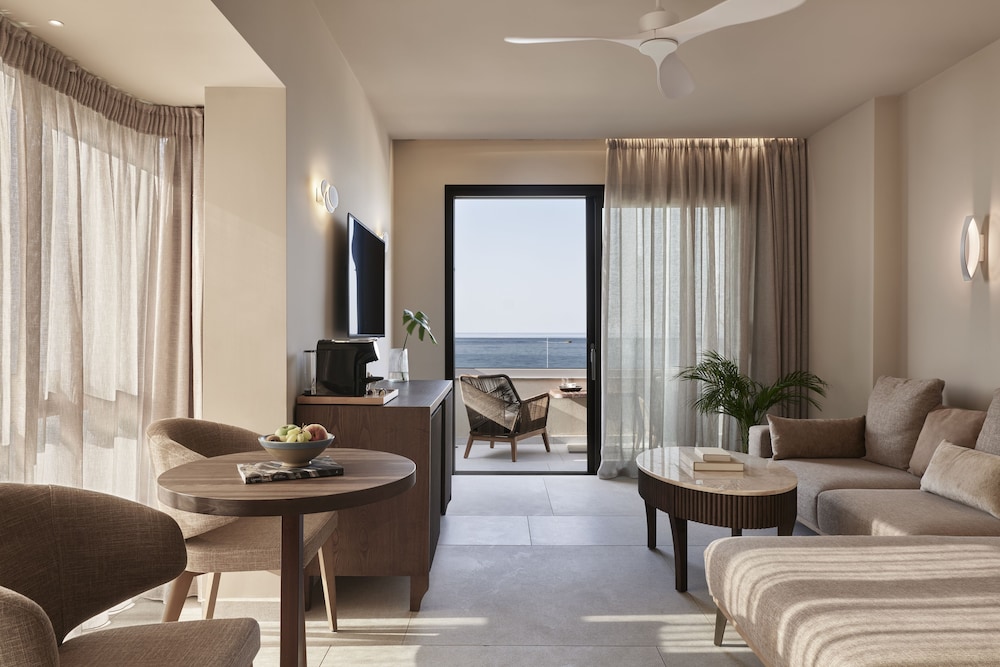 AMIRA LUXURY RESORT & SPA — Hotel rooms in Rethymnon