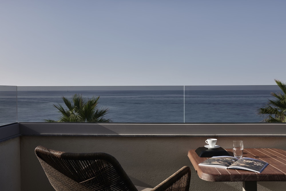 AMIRA LUXURY RESORT & SPA — Hotel rooms in Rethymnon