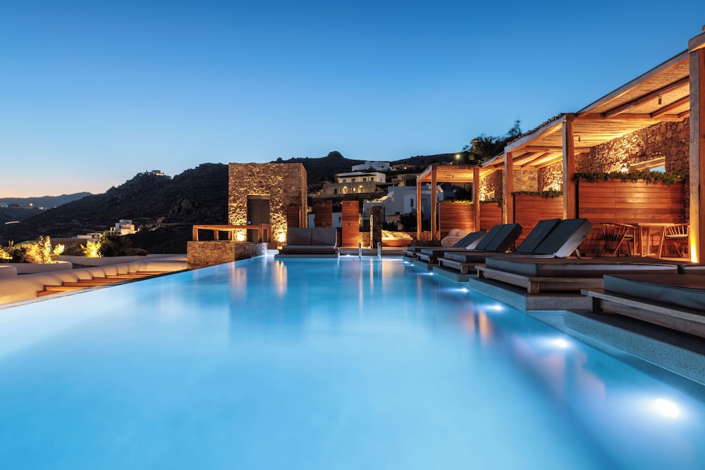 MILEO Mykonos