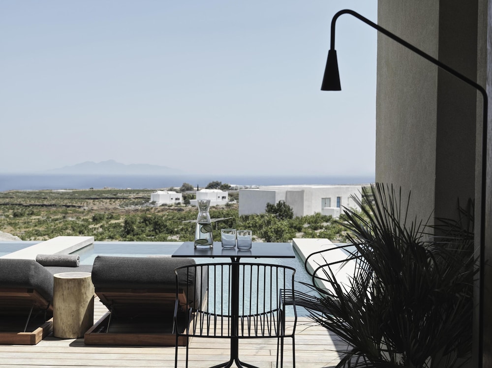Magma Resort Santorini, Part of The Unbound Collection By Hyatt — Swimming pool in Imerovigli, South Aegean
