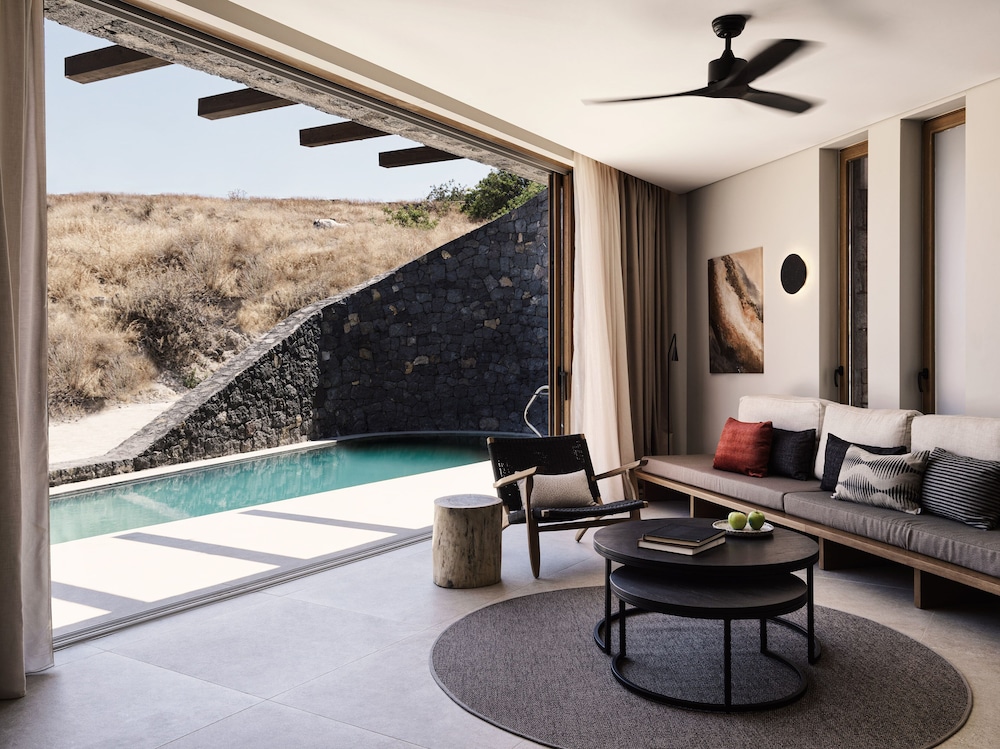 Magma Resort Santorini, Part of The Unbound Collection By Hyatt — Hotel rooms in Imerovigli, South Aegean