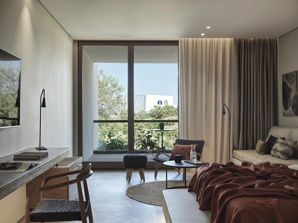 Magma Resort Santorini, Part of The Unbound Collection By Hyatt — Hotel rooms in Imerovigli, South Aegean