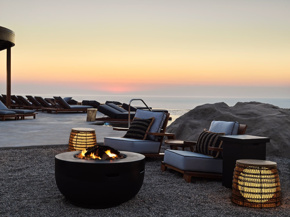 Magma Resort Santorini, Part of The Unbound Collection By Hyatt — Swimming pool in Imerovigli, South Aegean