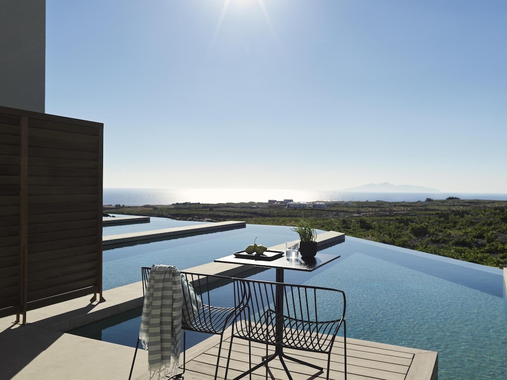 Magma Resort Santorini, Part of The Unbound Collection By Hyatt — Swimming pool in Imerovigli, South Aegean
