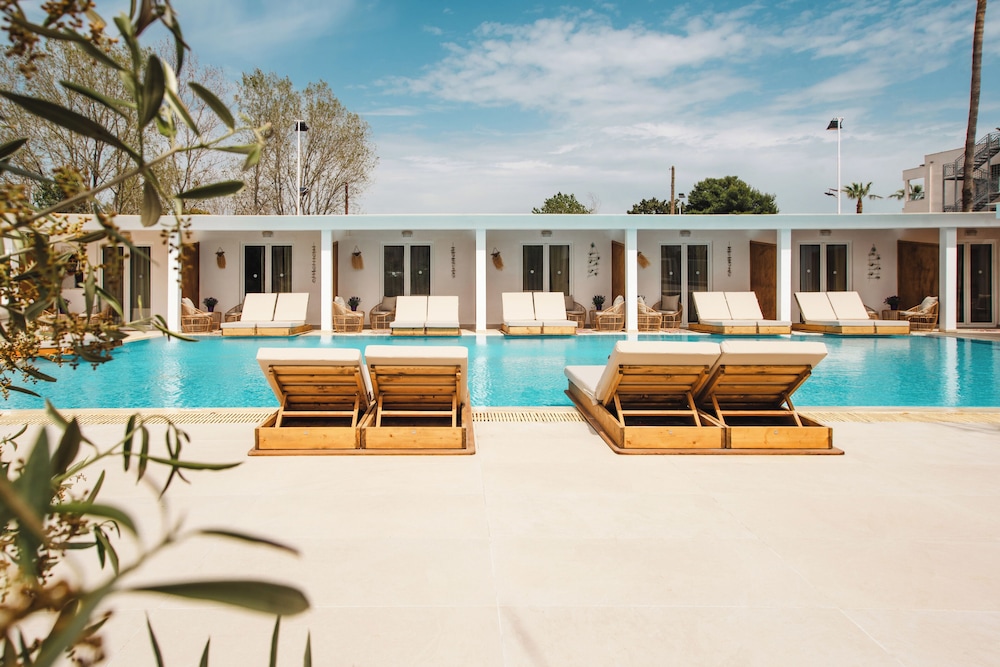 Cavomarina Beach-Adults Only — Swimming pool in Lefkimmi (Corfu), Ionian Islands