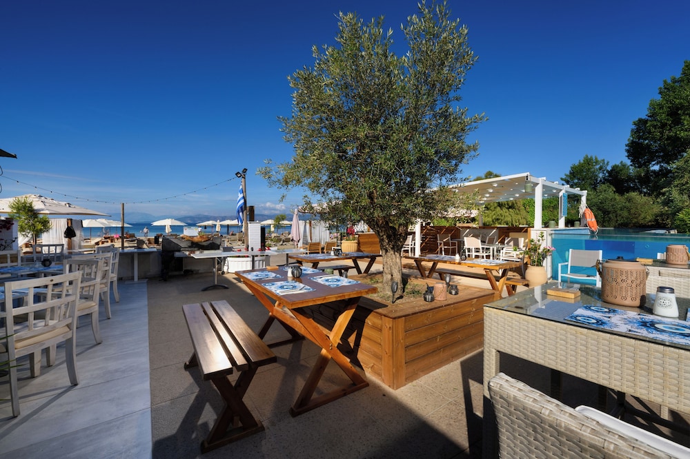 Cavomarina Beach-Adults Only — Restaurant & bars in Lefkimmi (Corfu), Ionian Islands