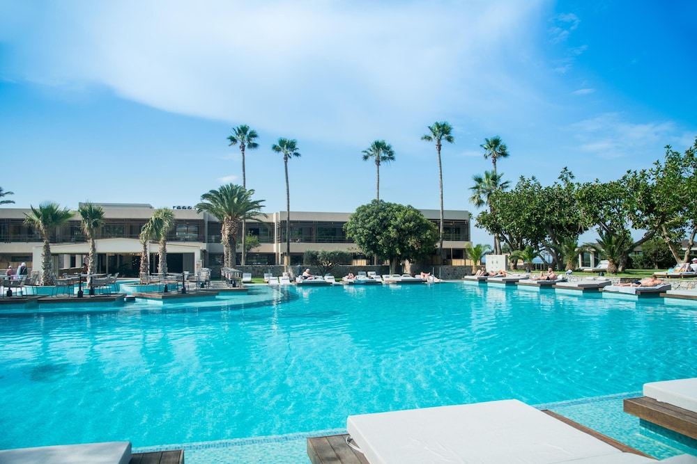King Minos Retreat Resort & Spa — Swimming pool in Hersonissos