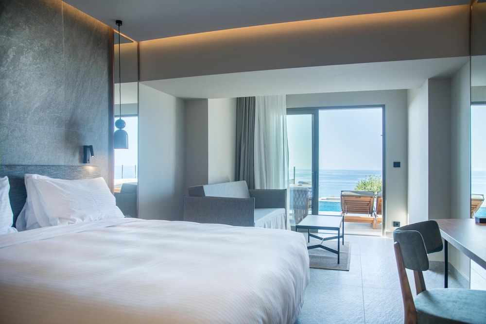 King Minos Retreat Resort & Spa — Hotel rooms in Hersonissos