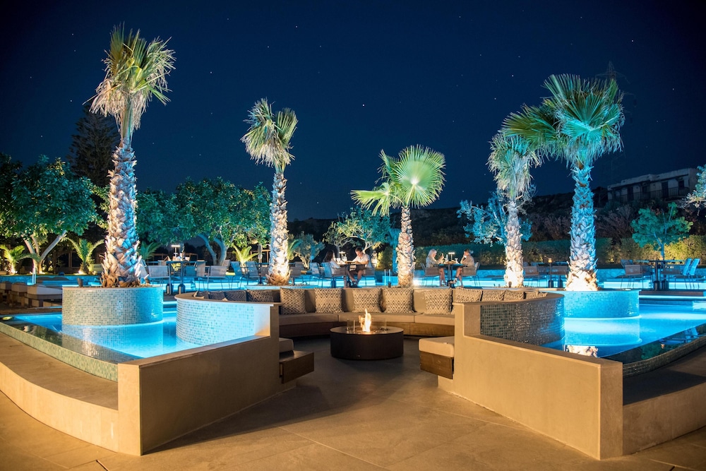 King Minos Retreat Resort & Spa — Restaurant & bars in Hersonissos