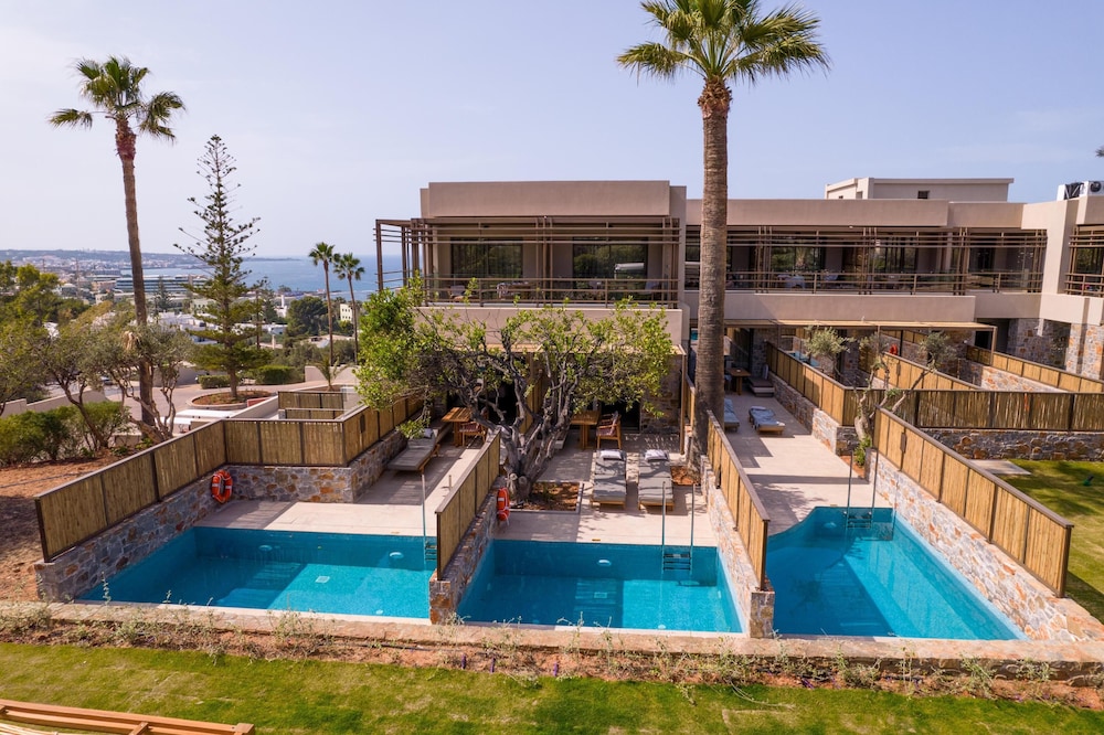 King Minos Retreat Resort & Spa — Hotel building in Hersonissos