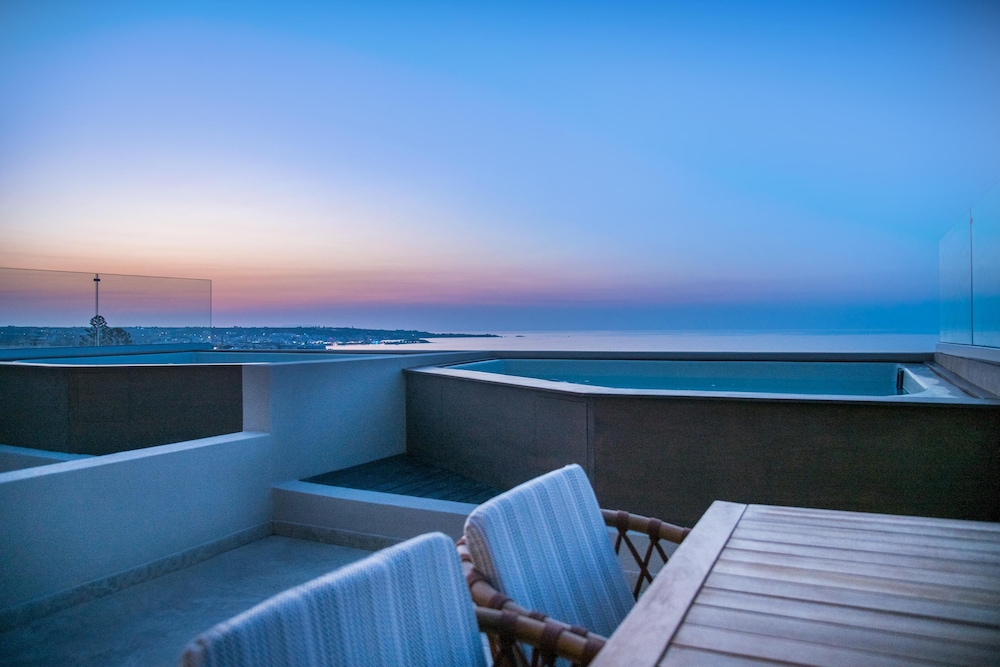 King Minos Retreat Resort & Spa — Hotel rooms in Hersonissos