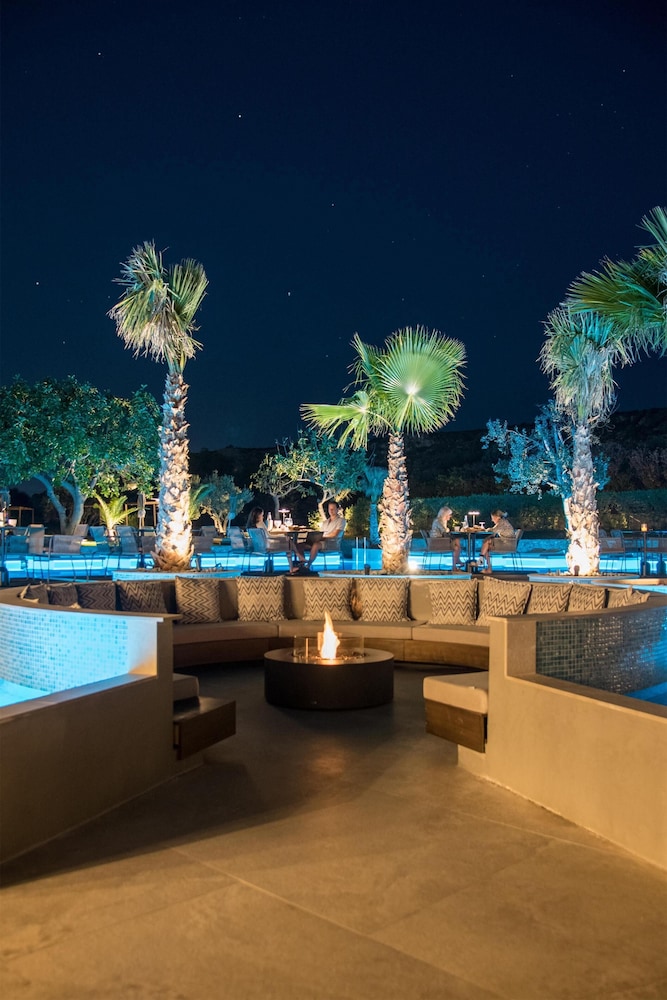 King Minos Retreat Resort & Spa — Restaurant & bars in Hersonissos