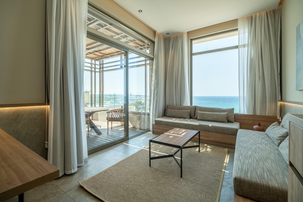 King Minos Retreat Resort & Spa — Hotel rooms in Hersonissos