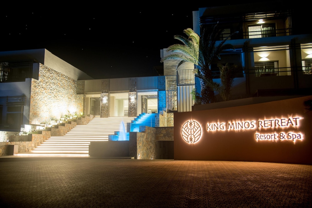King Minos Retreat Resort & Spa — Hotel building in Hersonissos