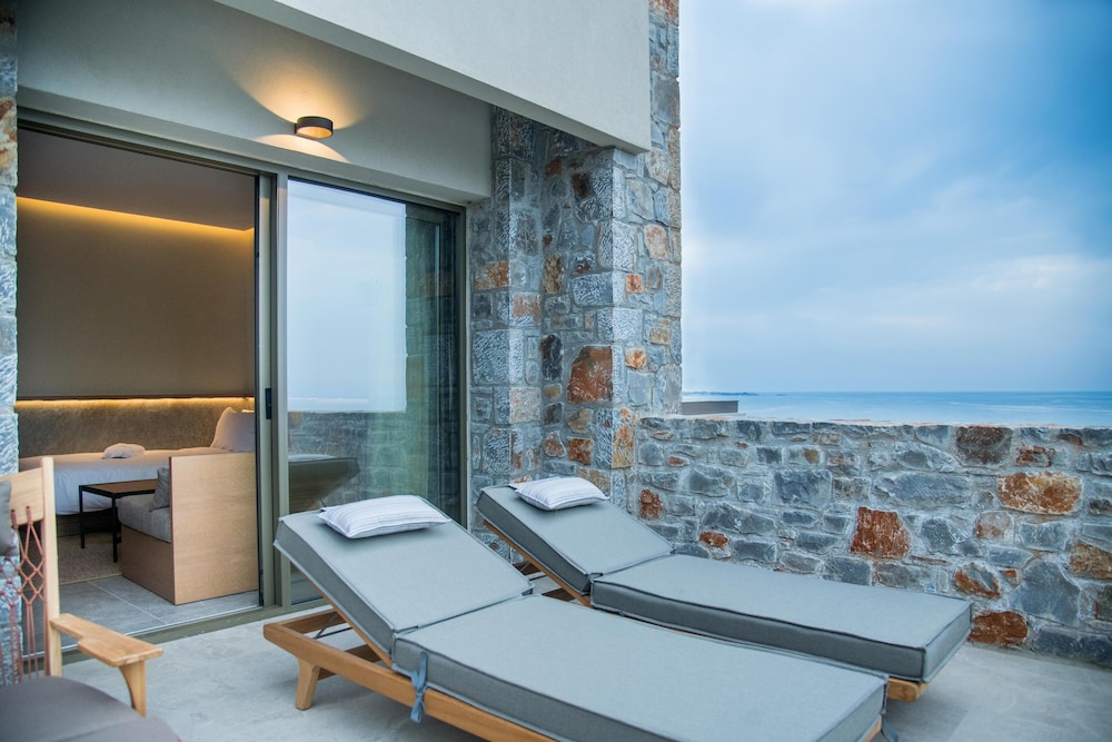 King Minos Retreat Resort & Spa — Hotel rooms in Hersonissos