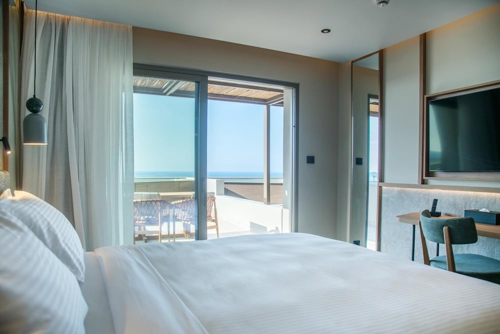 King Minos Retreat Resort & Spa — Hotel rooms in Hersonissos