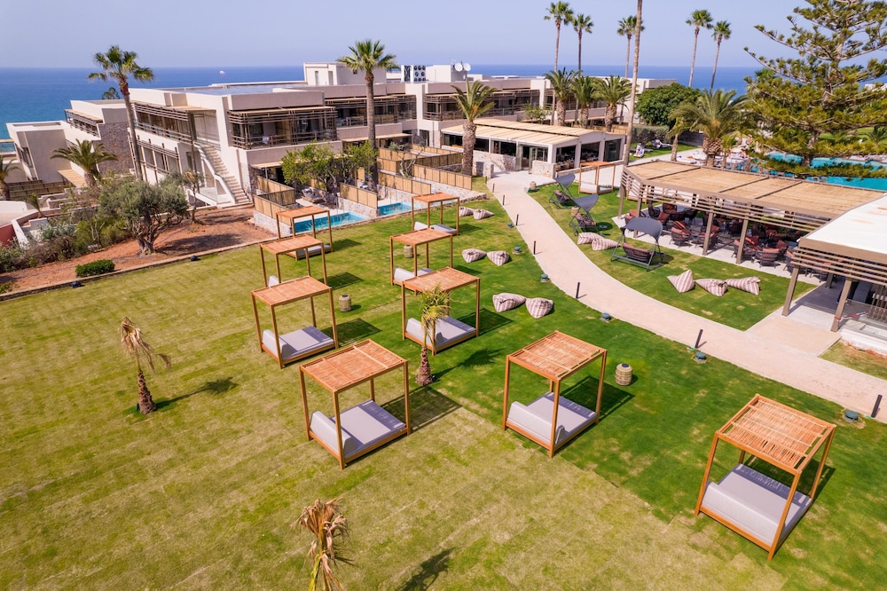 King Minos Retreat Resort & Spa — Hotel building in Hersonissos