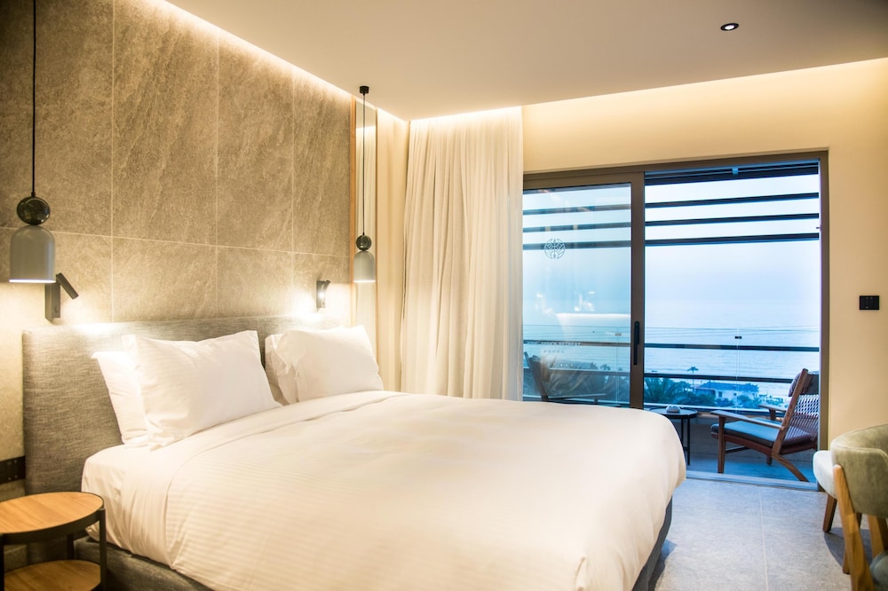 King Minos Retreat Resort & Spa — Hotel rooms in Hersonissos