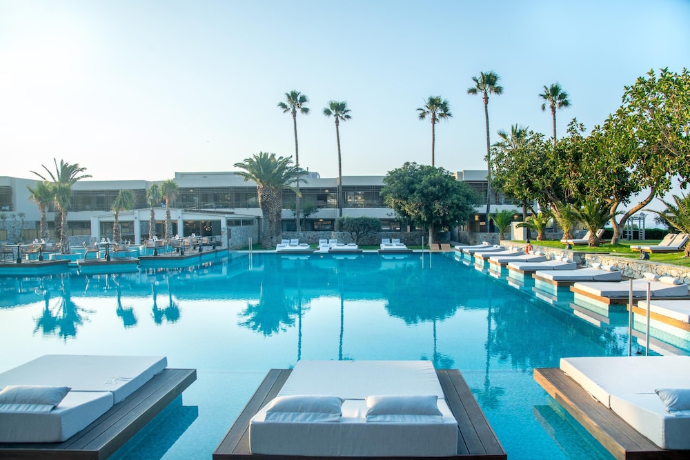 King Minos Retreat Resort & Spa — Swimming pool in Hersonissos