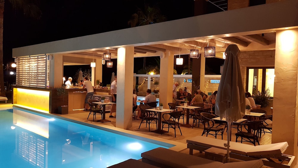 Airis Boutique & Suites — Restaurant & bars in Chania