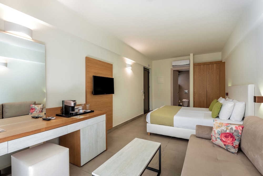 Airis Boutique & Suites — Hotel rooms in Chania