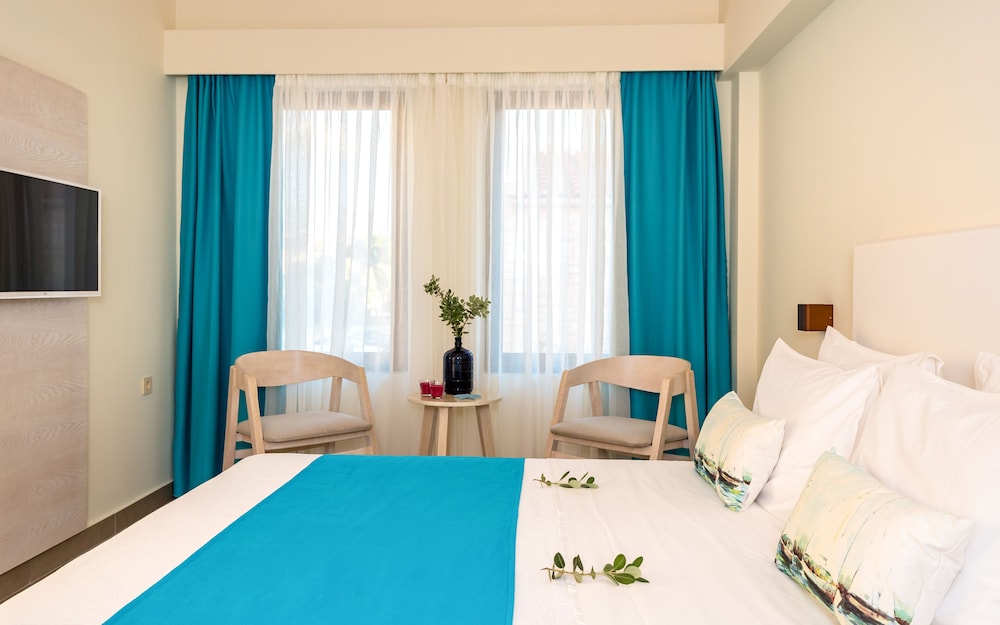 Airis Boutique & Suites — Hotel rooms in Chania