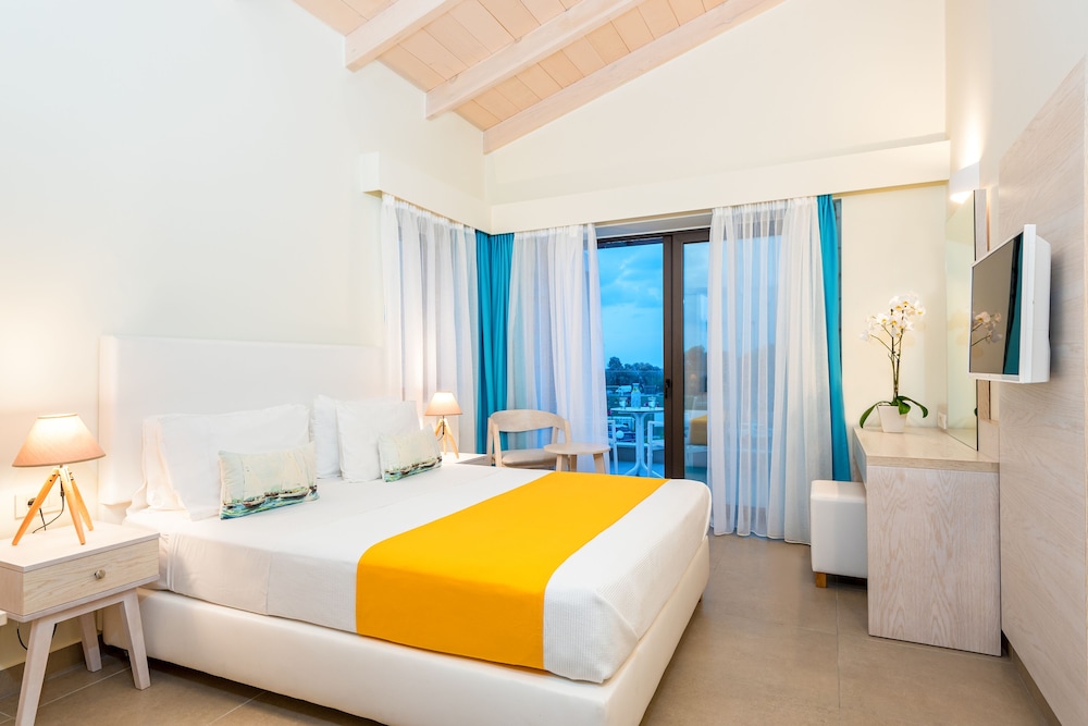 Airis Boutique & Suites — Hotel rooms in Chania