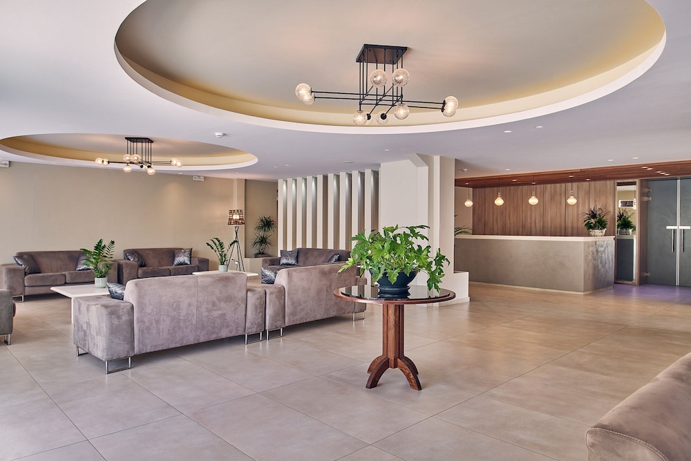 Altura Hotel Zakynthos — Hotel building in Tsilivi, Ionian Islands