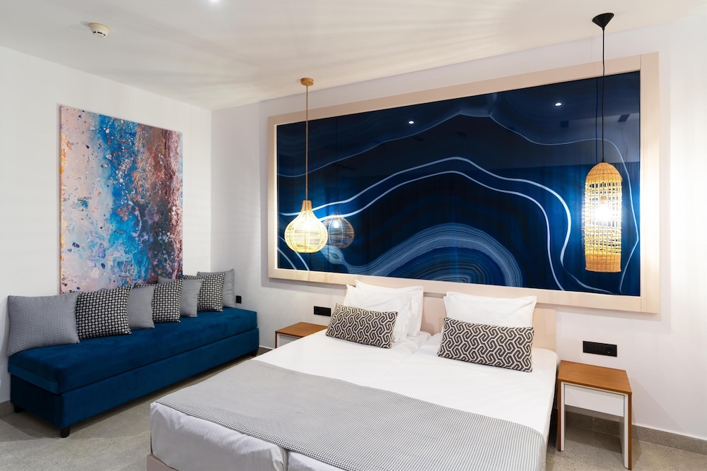 Lindos Bay Suites — Hotel rooms in Lindos, South Aegean