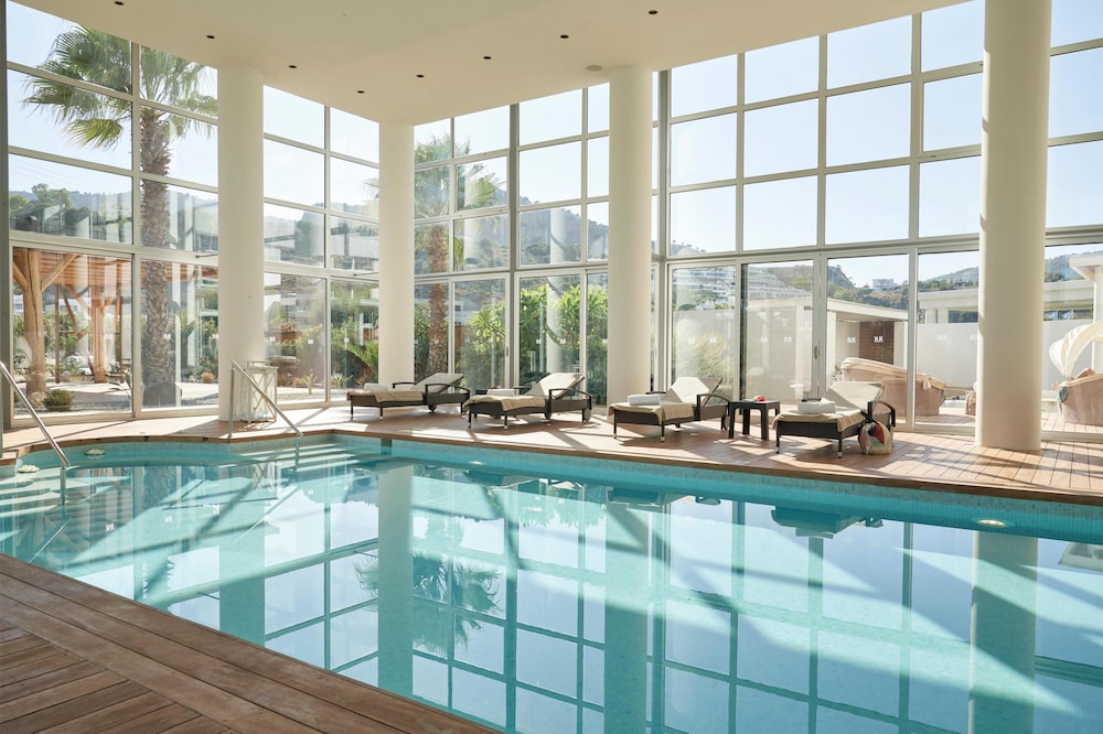 Lindos Bay Suites — Swimming pool in Lindos, South Aegean