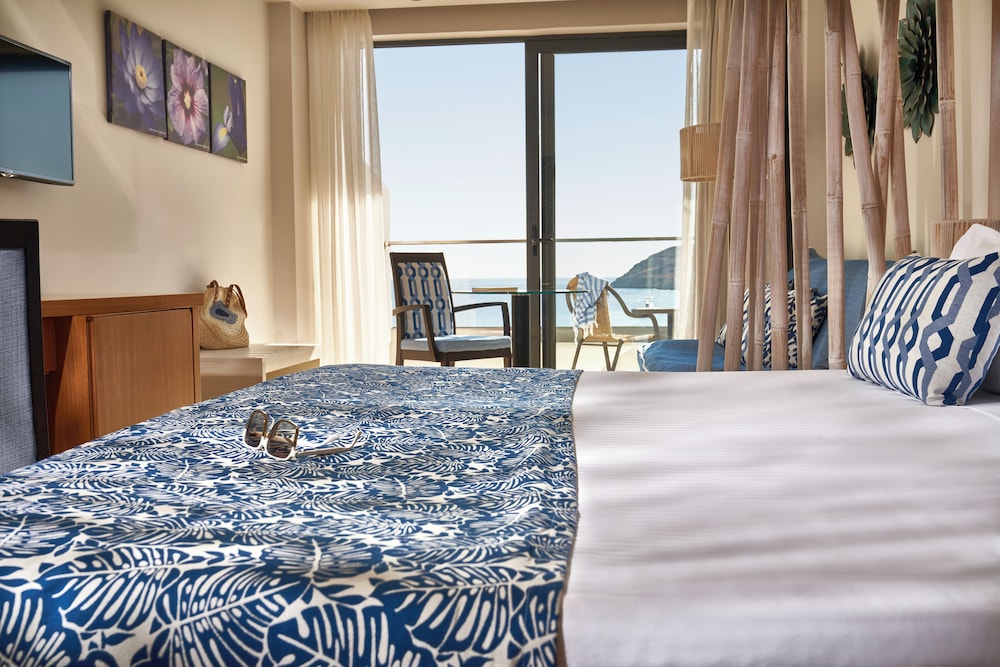 Lindos Bay Suites — Hotel rooms in Lindos, South Aegean