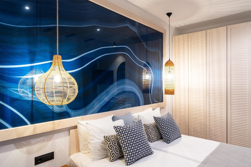Lindos Bay Suites — Hotel rooms in Lindos, South Aegean