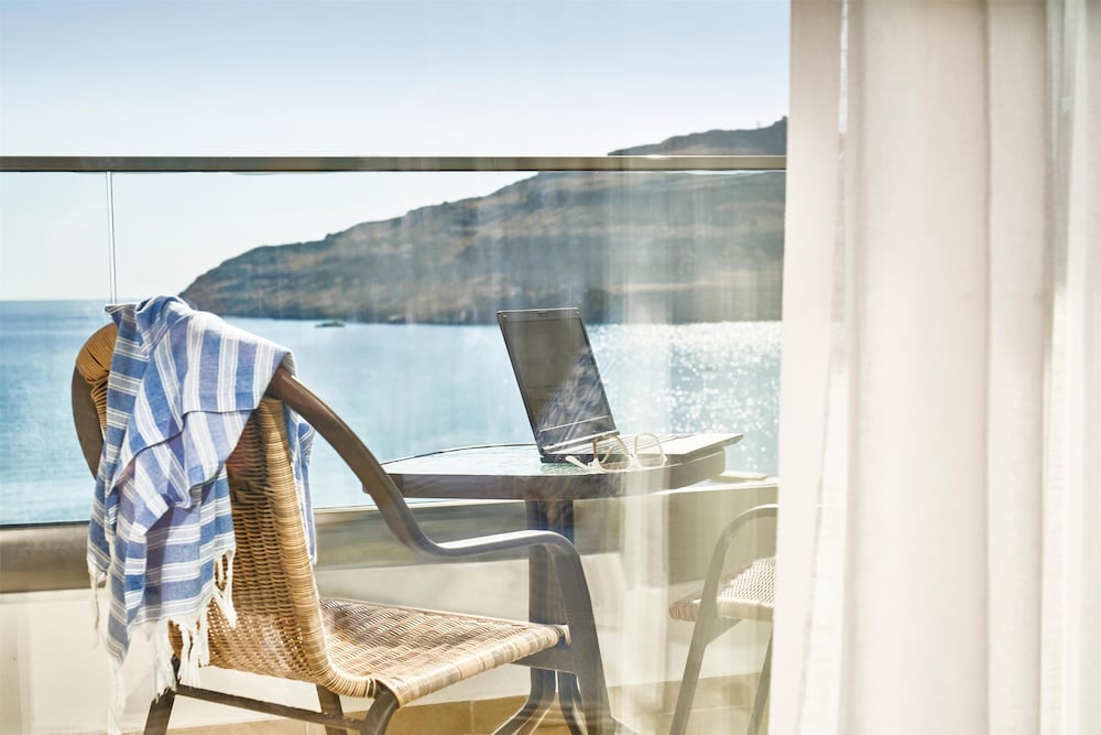 Lindos Bay Suites — Hotel rooms in Lindos, South Aegean