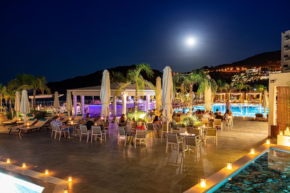 Lindos Bay Suites — Restaurant & bars in Lindos, South Aegean