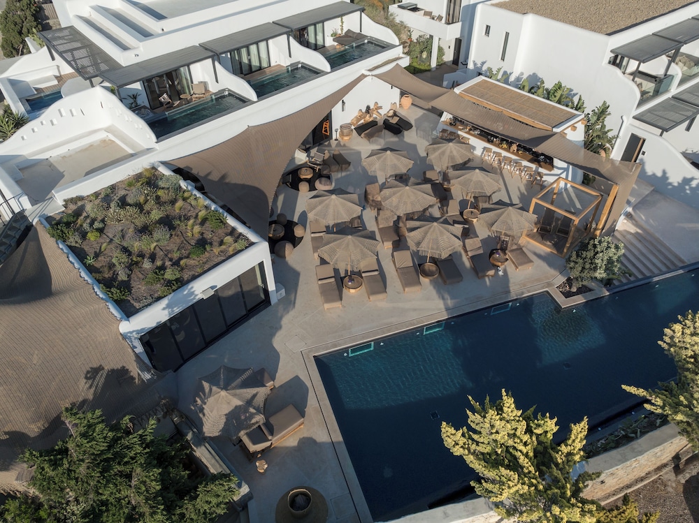 Asty Mykonos Hotel & Spa -World of One Hotel Group — Swimming pool in Mykonos Town, South Aegean
