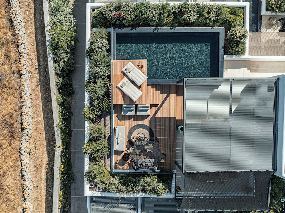 Asty Mykonos Hotel & Spa -World of One Hotel Group — Hotel building in Mykonos Town, South Aegean