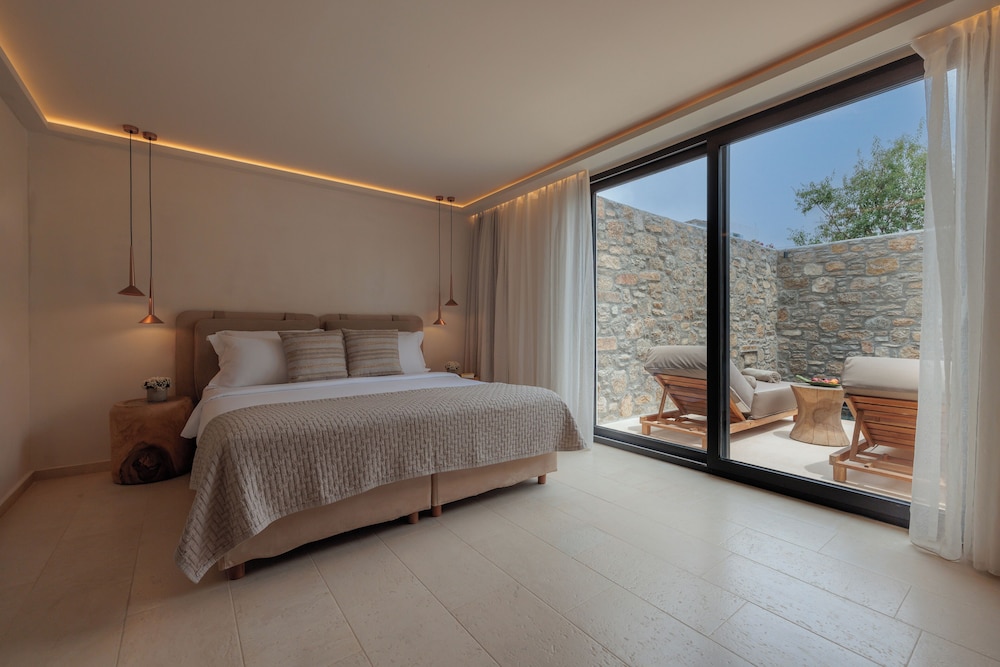 Asty Mykonos Hotel & Spa -World of One Hotel Group — Hotel rooms in Mykonos Town, South Aegean
