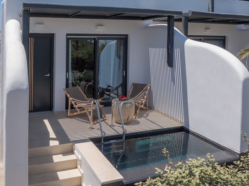 Asty Mykonos Hotel & Spa -World of One Hotel Group — Swimming pool in Mykonos Town, South Aegean