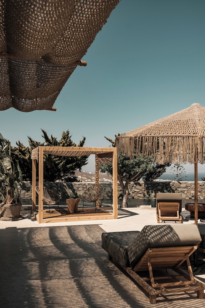 Asty Mykonos Hotel & Spa -World of One Hotel Group — Beach in Mykonos Town, South Aegean