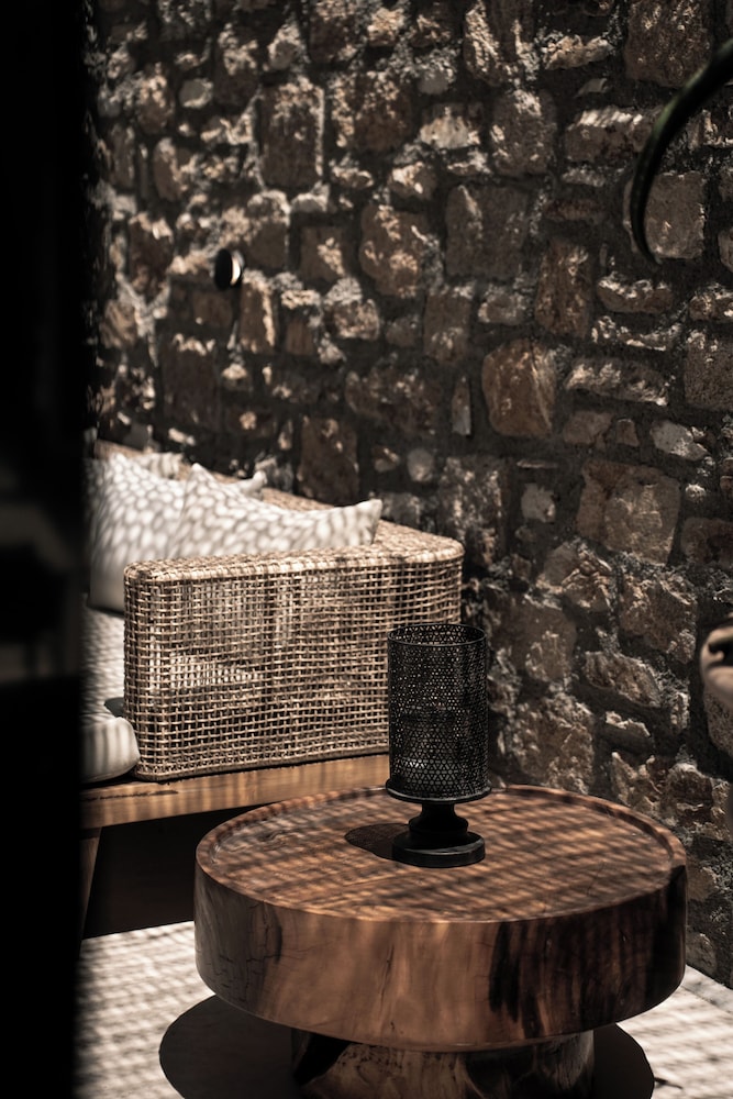 Asty Mykonos Hotel & Spa -World of One Hotel Group — Restaurant & bars in Mykonos Town, South Aegean