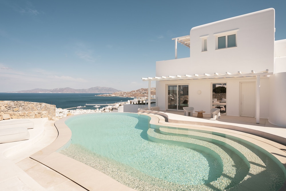 Lovia Mykonos — Swimming pool in Mykonos Town, South Aegean