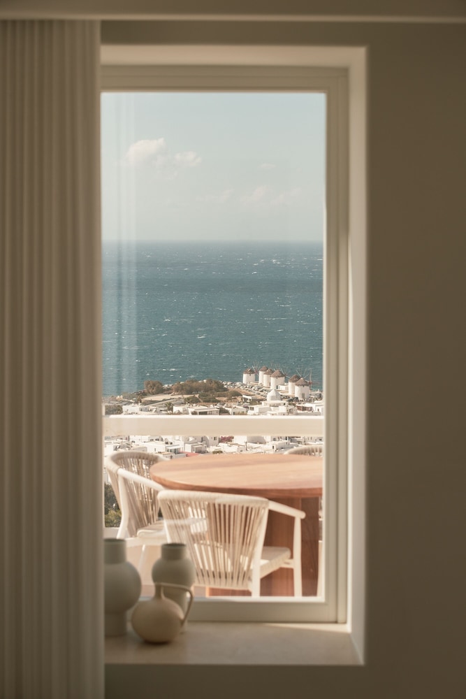 Lovia Mykonos — Hotel rooms in Mykonos Town, South Aegean