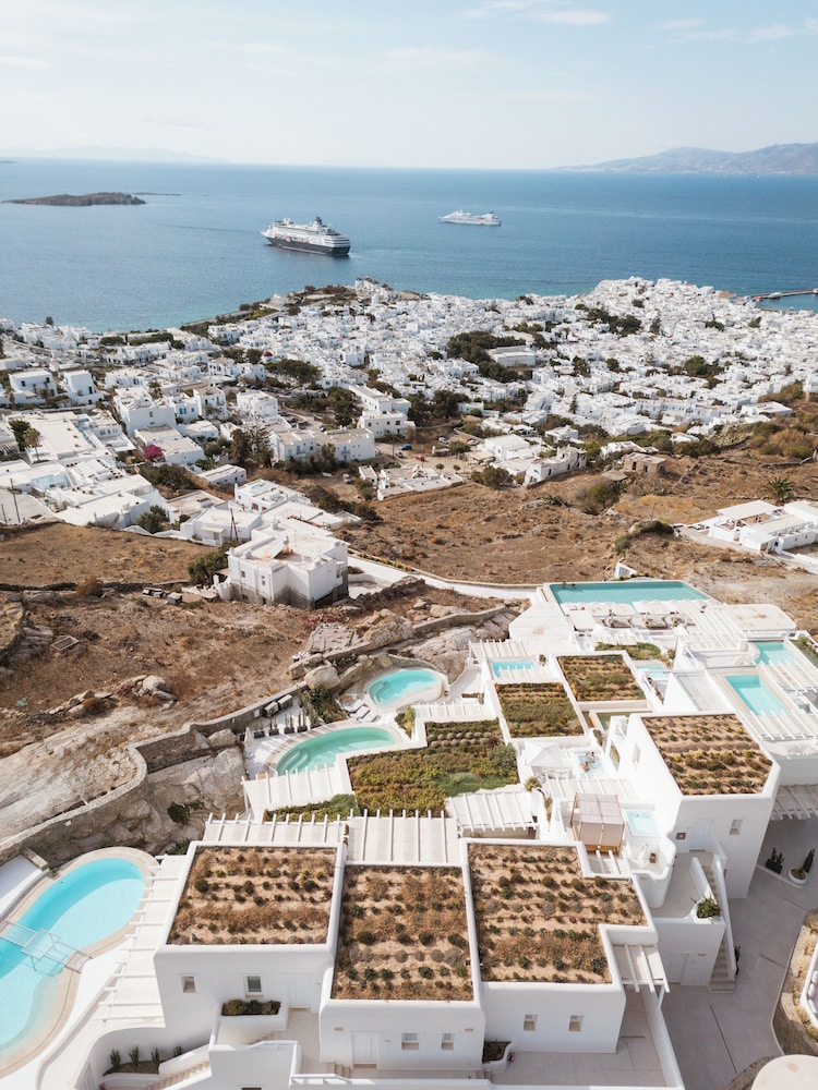 Lovia Mykonos — Hotel building in Mykonos Town, South Aegean