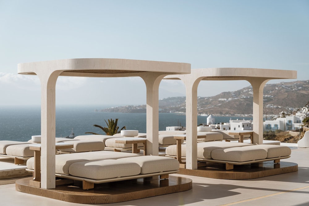 Lovia Mykonos — Hotel rooms in Mykonos Town, South Aegean