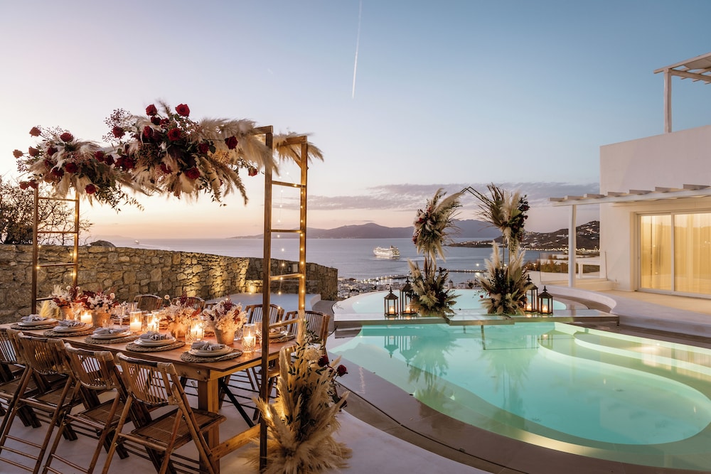 Lovia Mykonos — Swimming pool in Mykonos Town, South Aegean