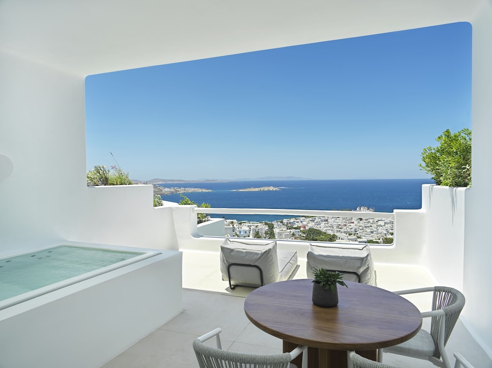 Lovia Mykonos — Hotel rooms in Mykonos Town, South Aegean